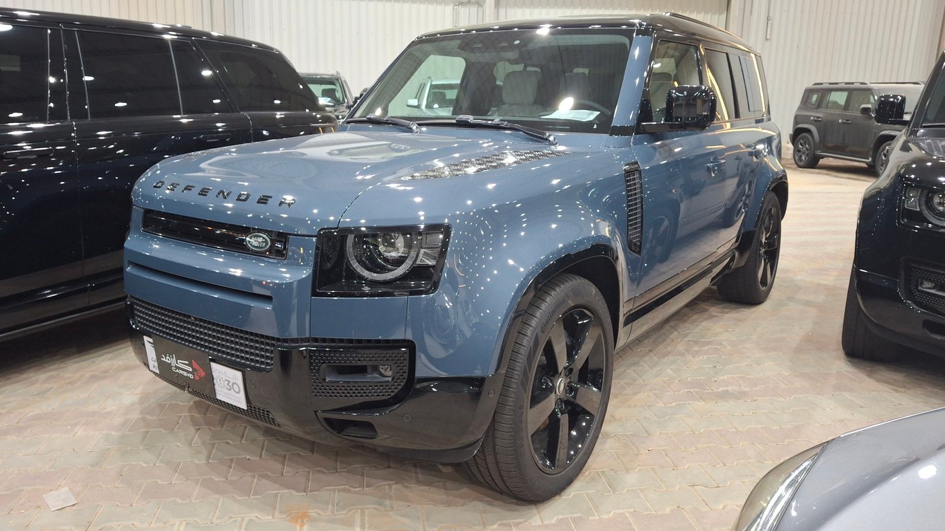 Land Rover Defender 2025