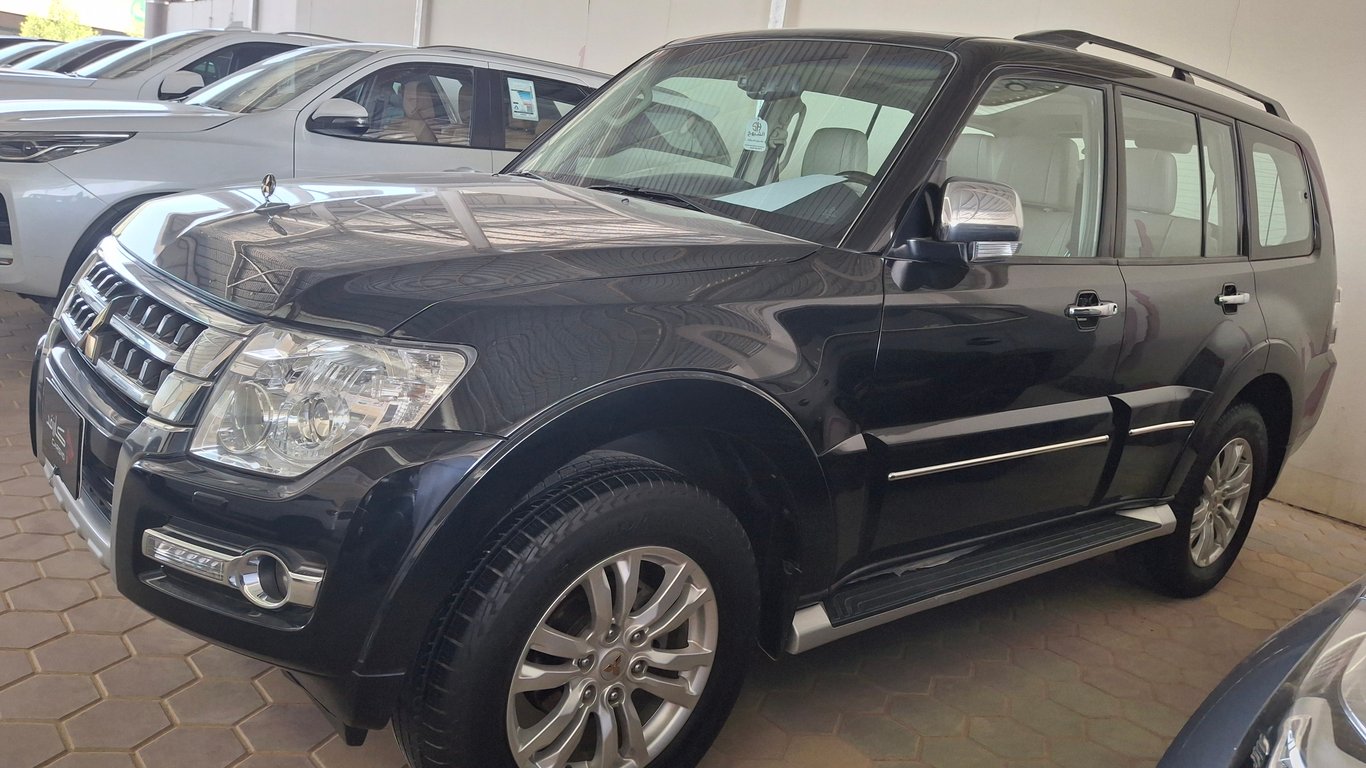 Mitsubishi Pajero 2022