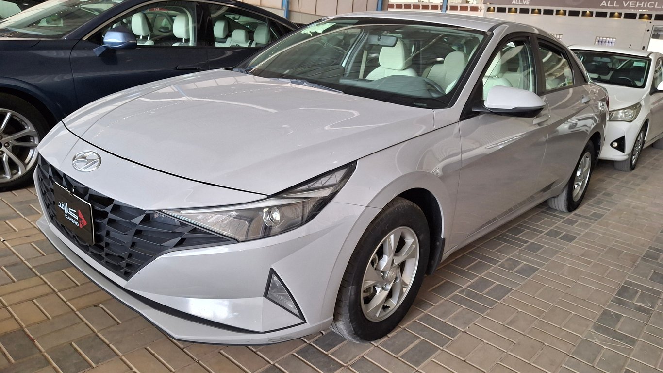 Hyundai Elantra 2023
