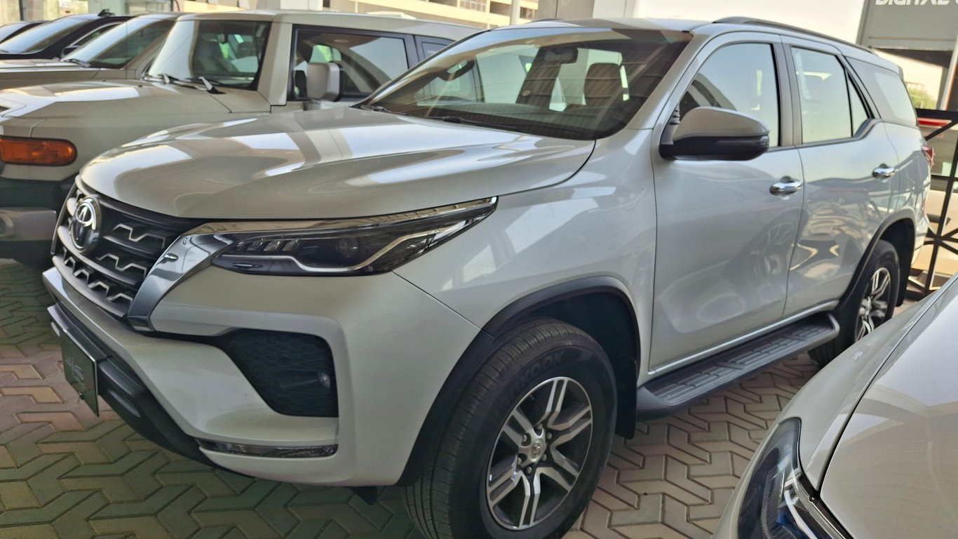 Toyota Fortuner 2023