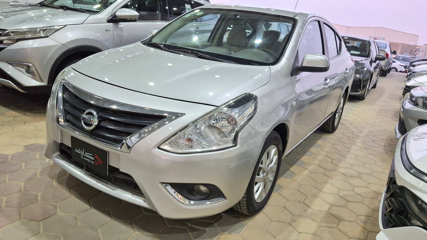 Nissan Sunny 2023