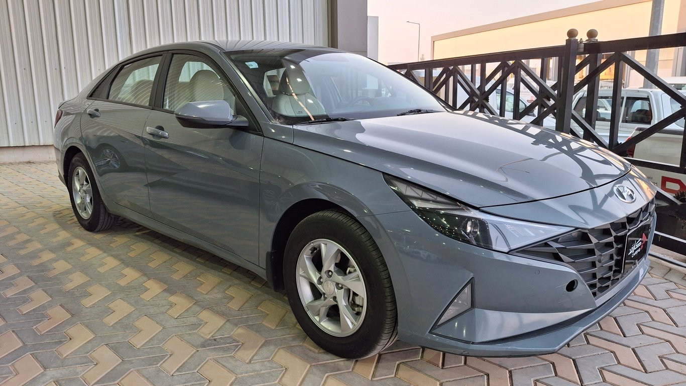 Hyundai Elantra 2022