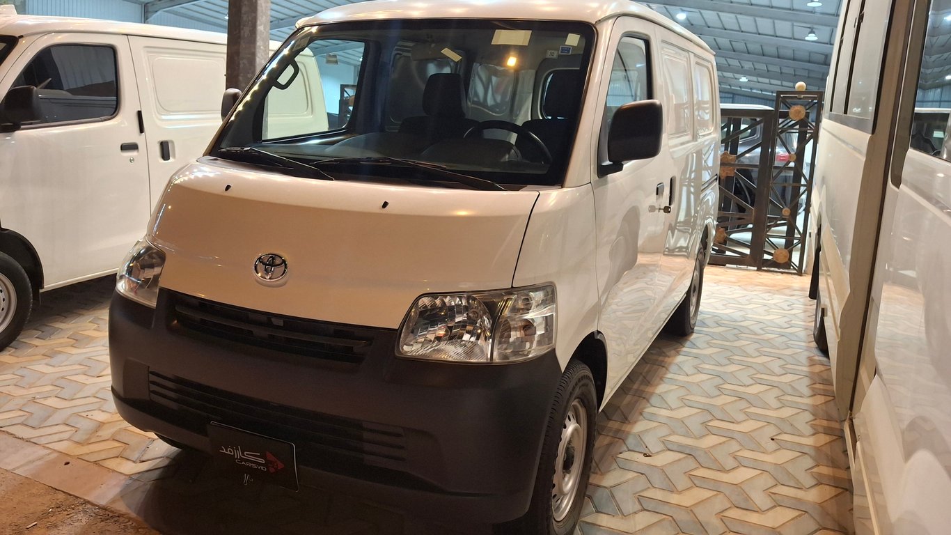 Toyota LiteAce 2023