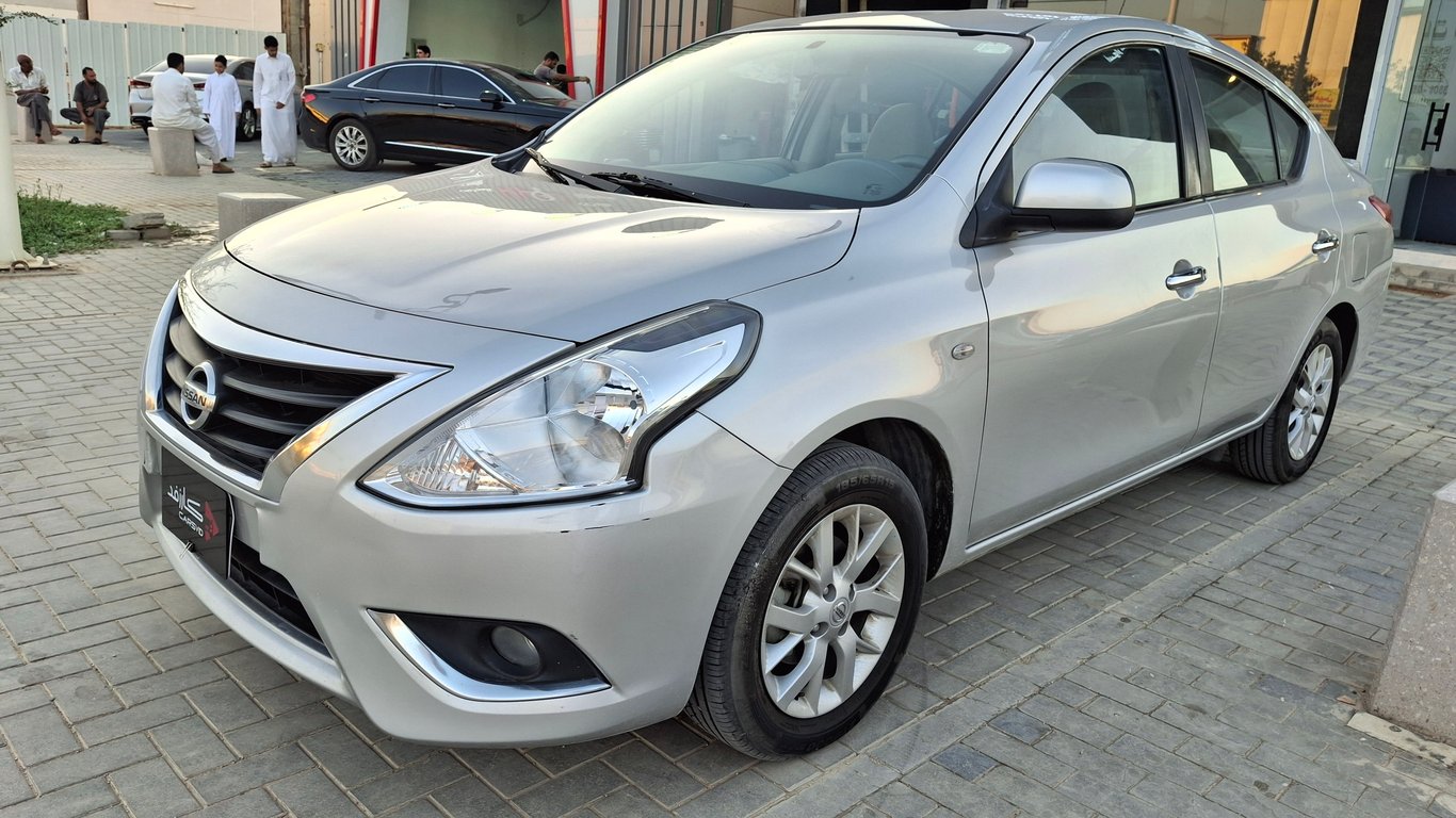 Nissan Sunny 2023