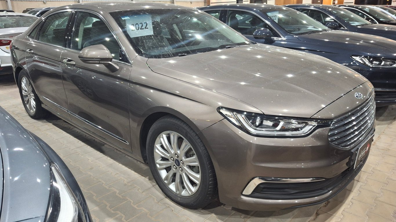 Ford Taurus 2022