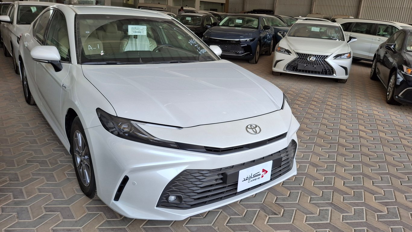 Toyota Camry 2025