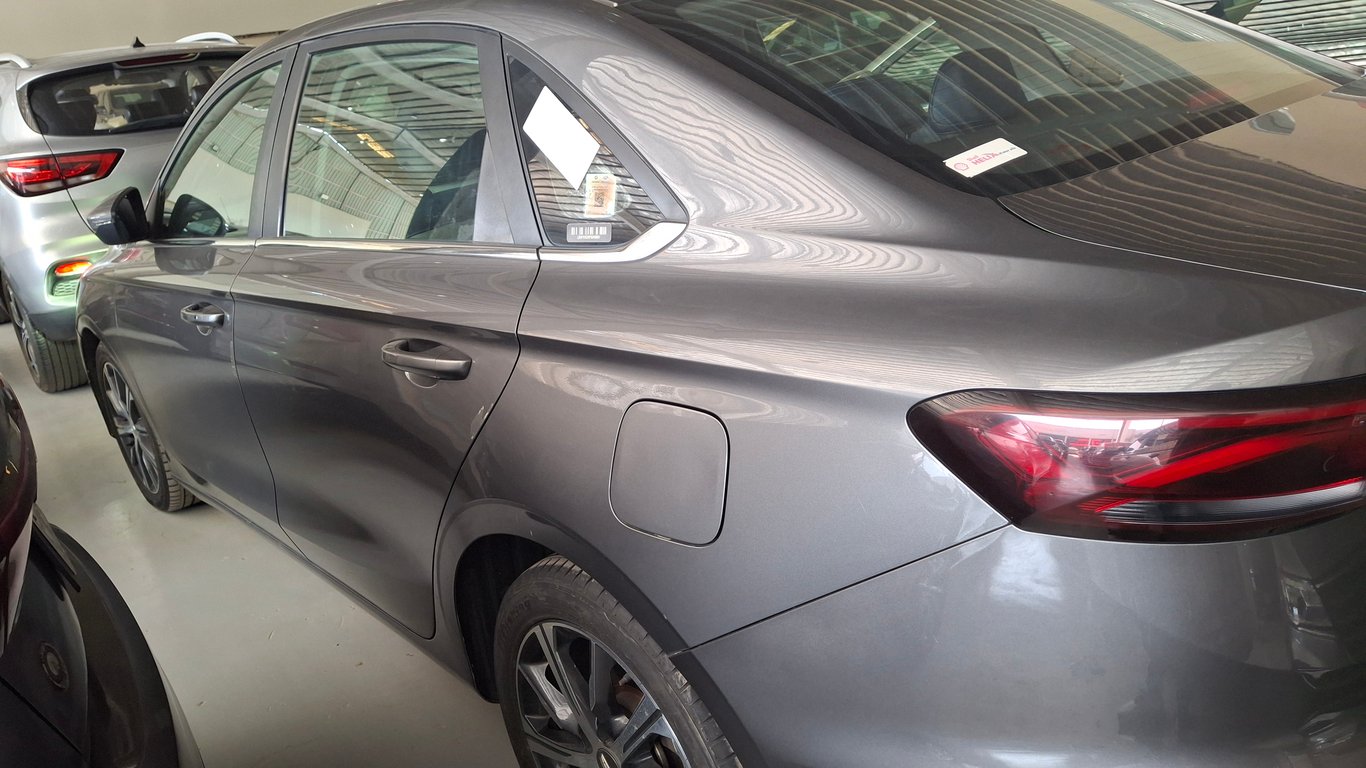 Geely Emgrand 2023