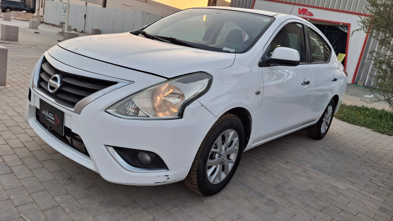 Nissan Sunny 2023
