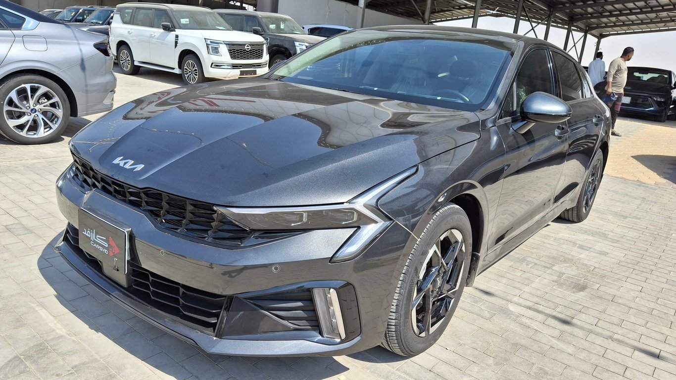 Kia K5 2025