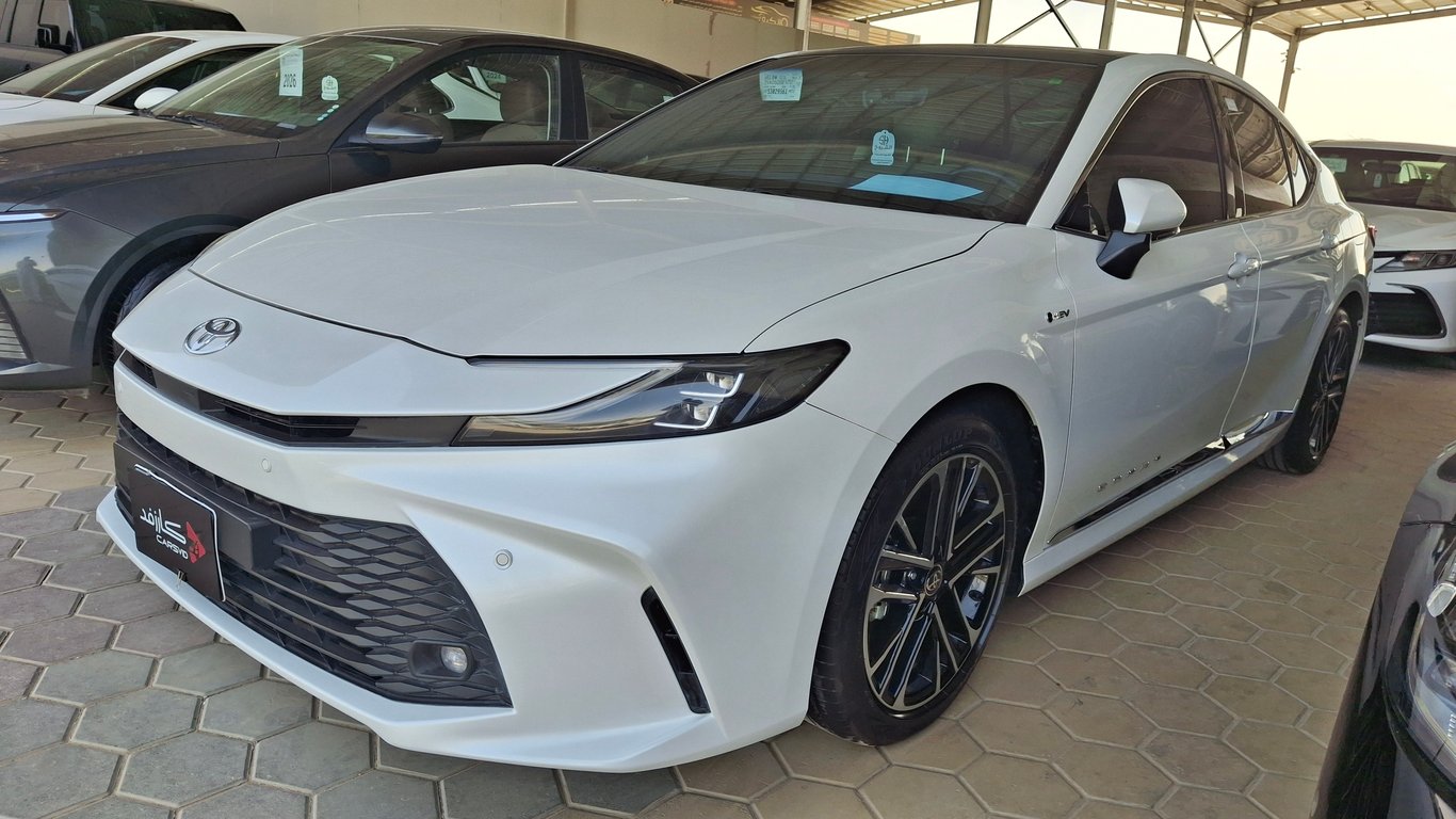 Toyota Camry 2025