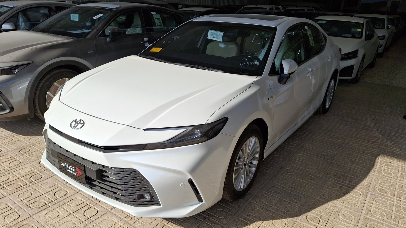Toyota Camry 2025