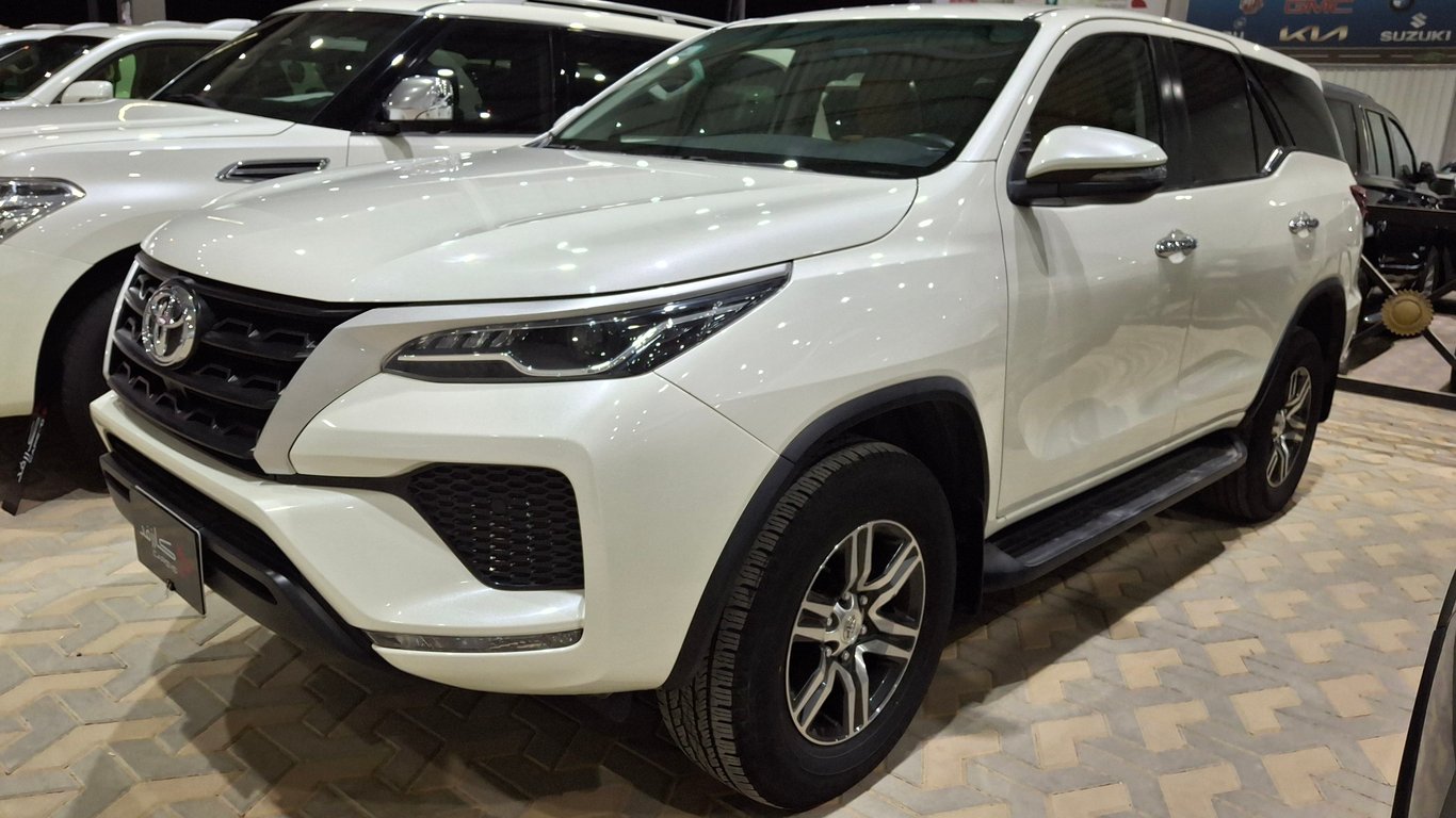 Toyota Fortuner 2022