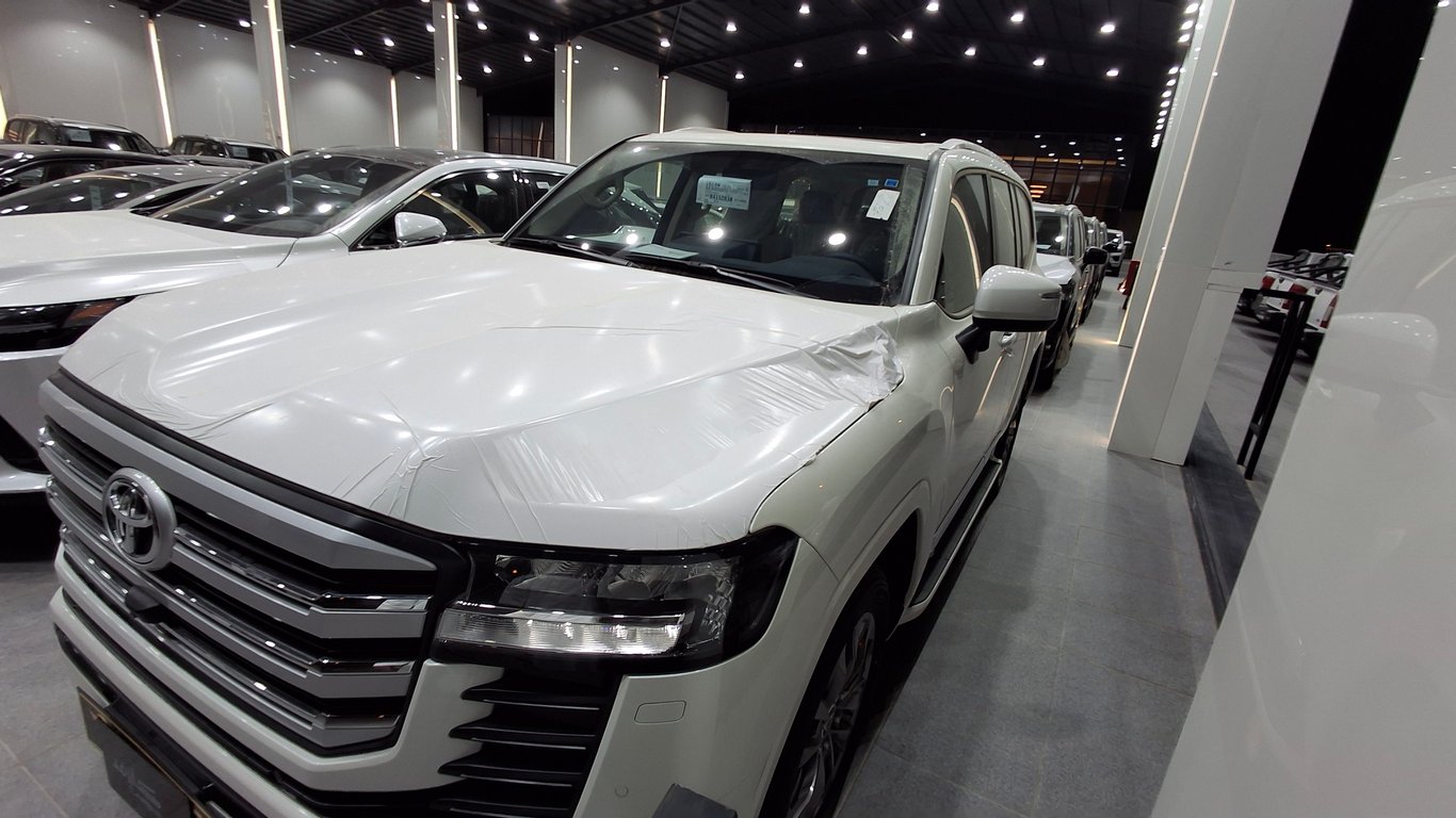Toyota Land Cruiser 2024