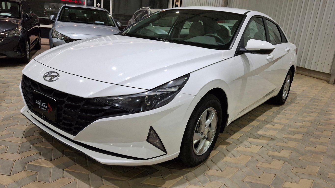 Hyundai Elantra 2023