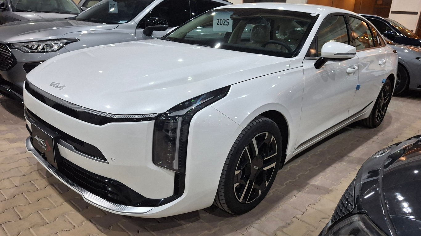 Kia K8 2025