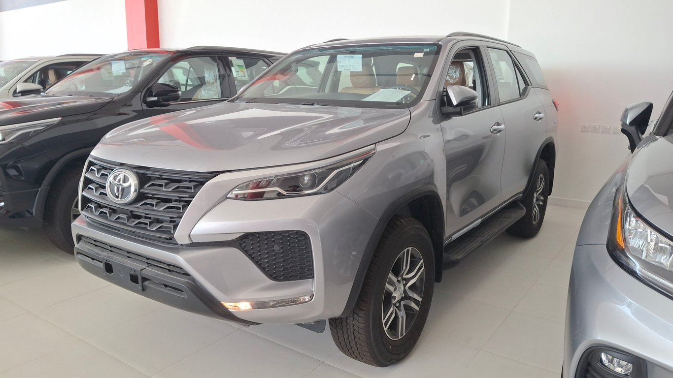 Toyota Fortuner 2024