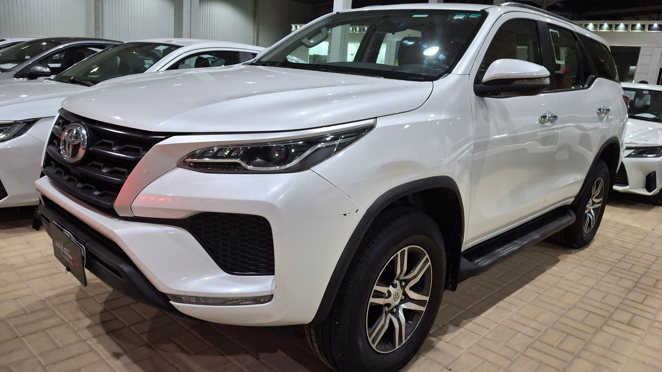 Toyota Fortuner 2024
