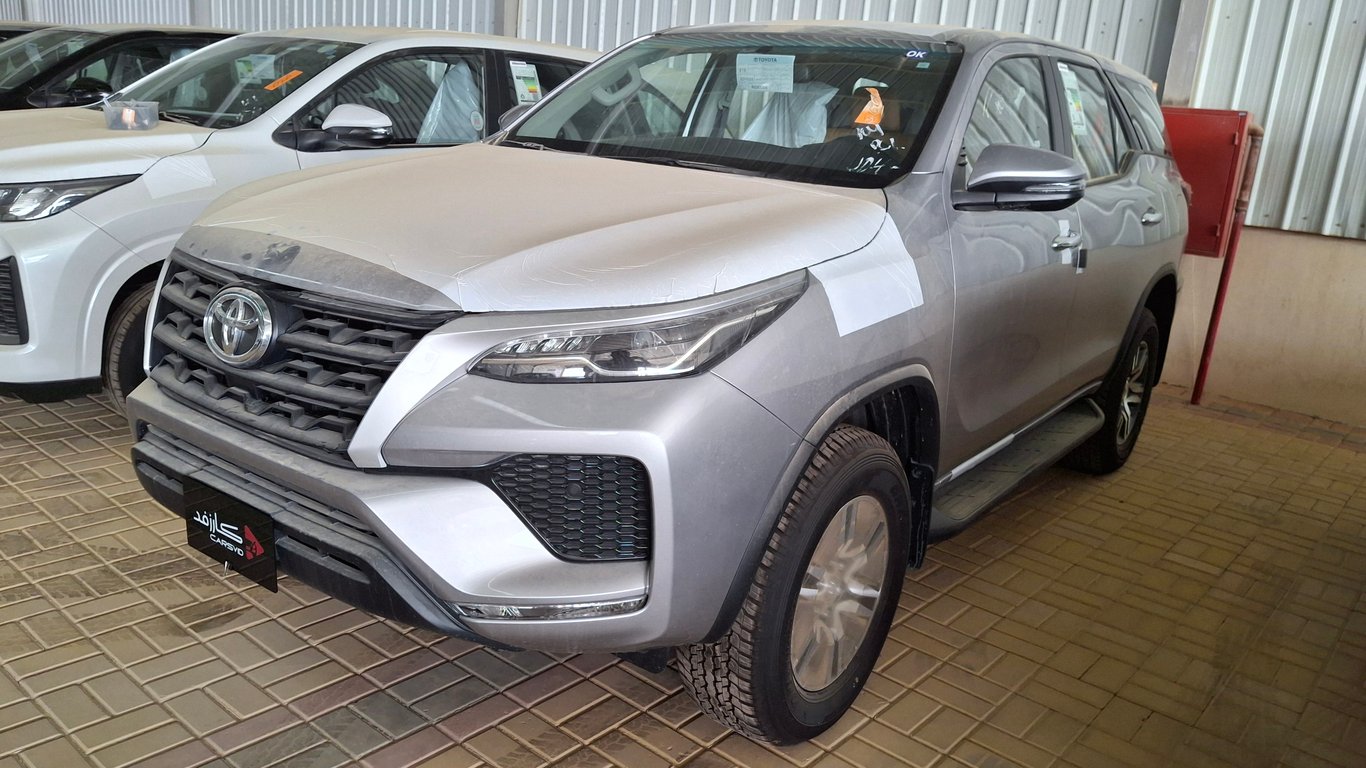Toyota Fortuner 2024