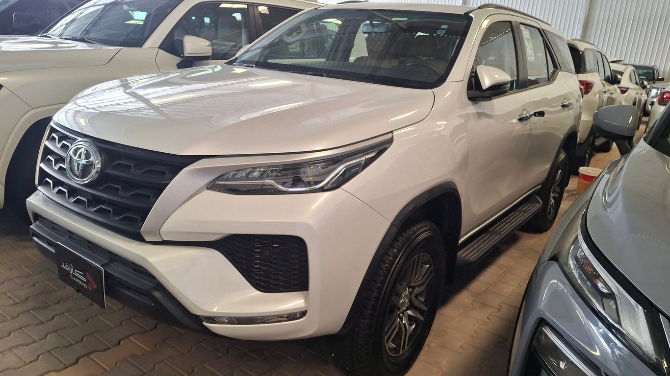 Toyota Fortuner 2024
