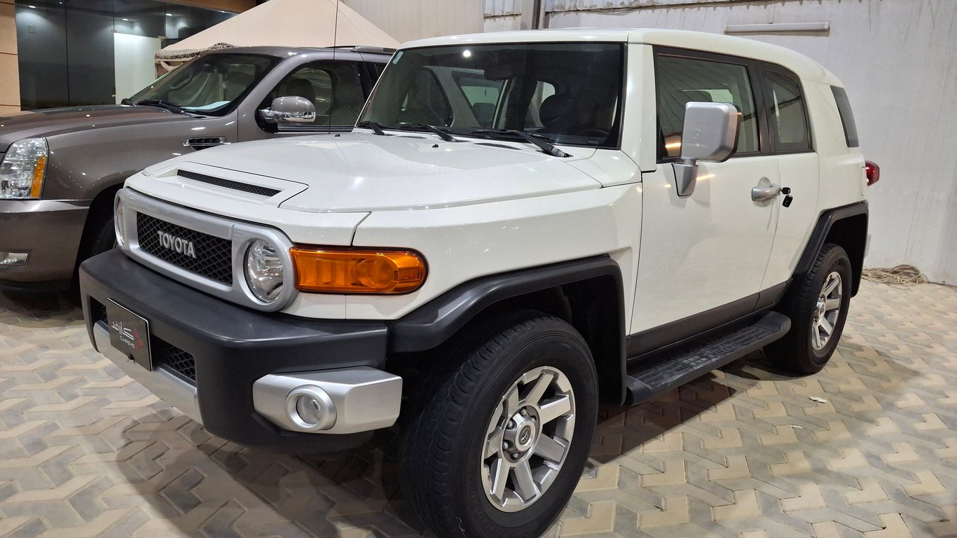 Toyota FJ Cruiser 2023