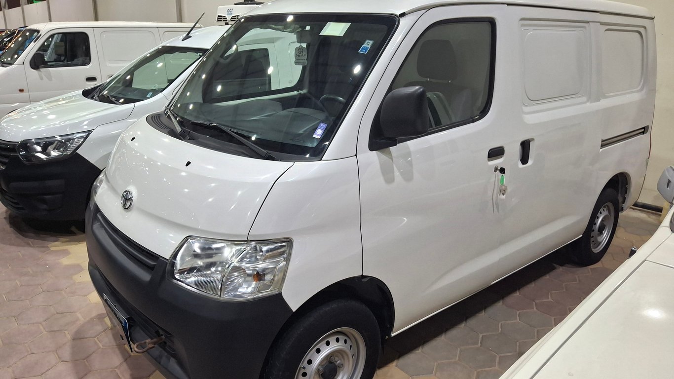 Toyota LiteAce 2023