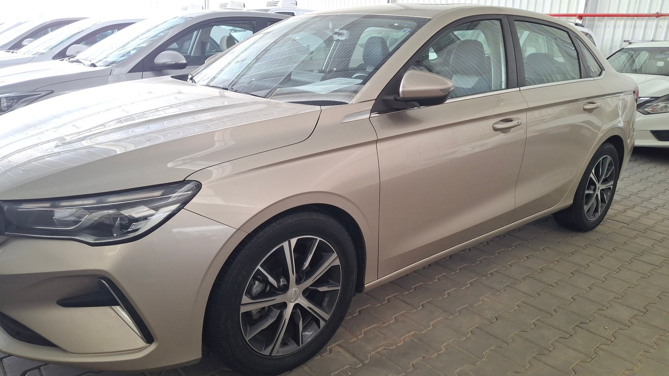 Geely Emgrand 2023