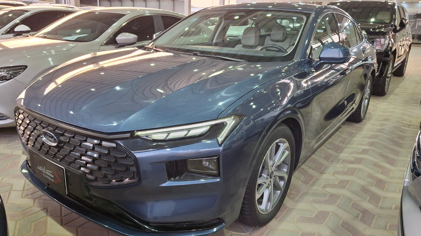 Ford Taurus 2024