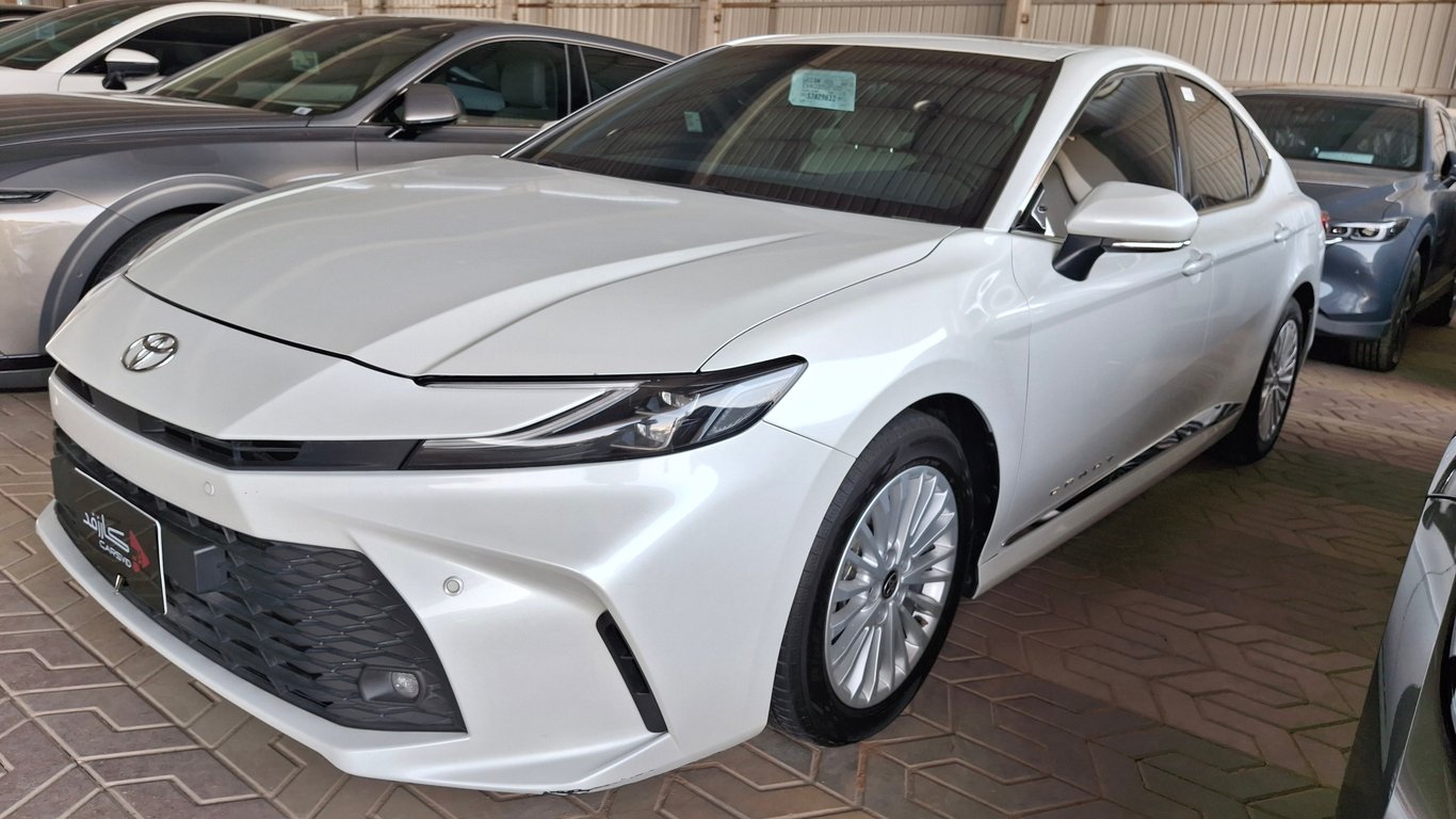 Toyota Camry 2025
