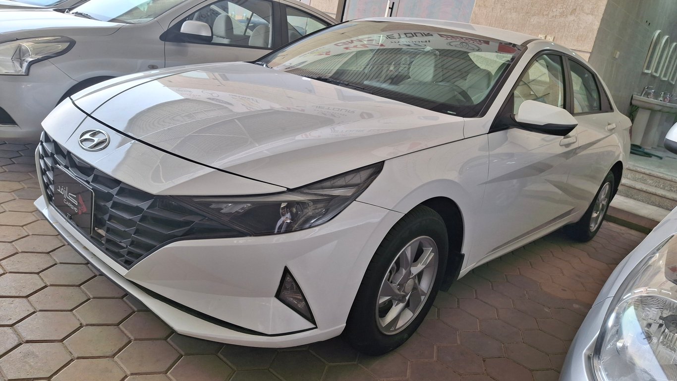 Hyundai Elantra 2022