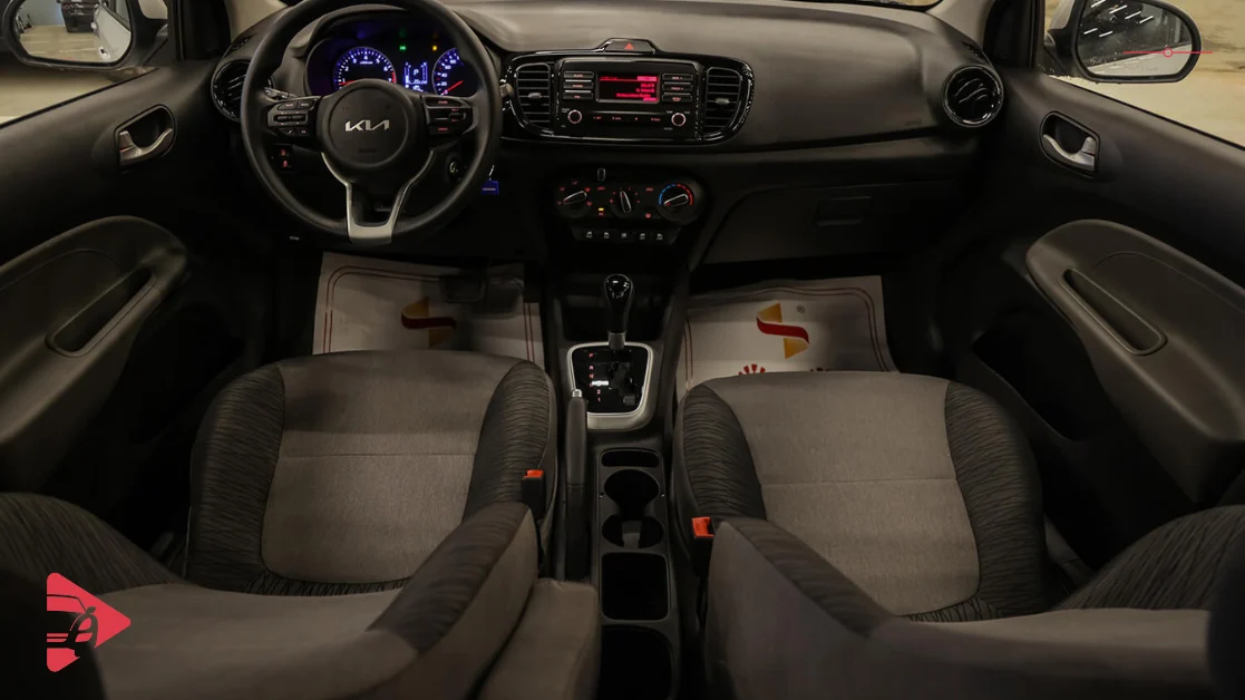 الفرق بين كيا بيجاس 2026 فل كامل ونص فل