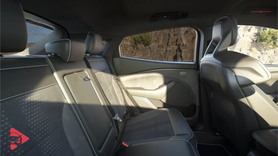 مقصورة فورد موستانج ماك-إي رالي 2025