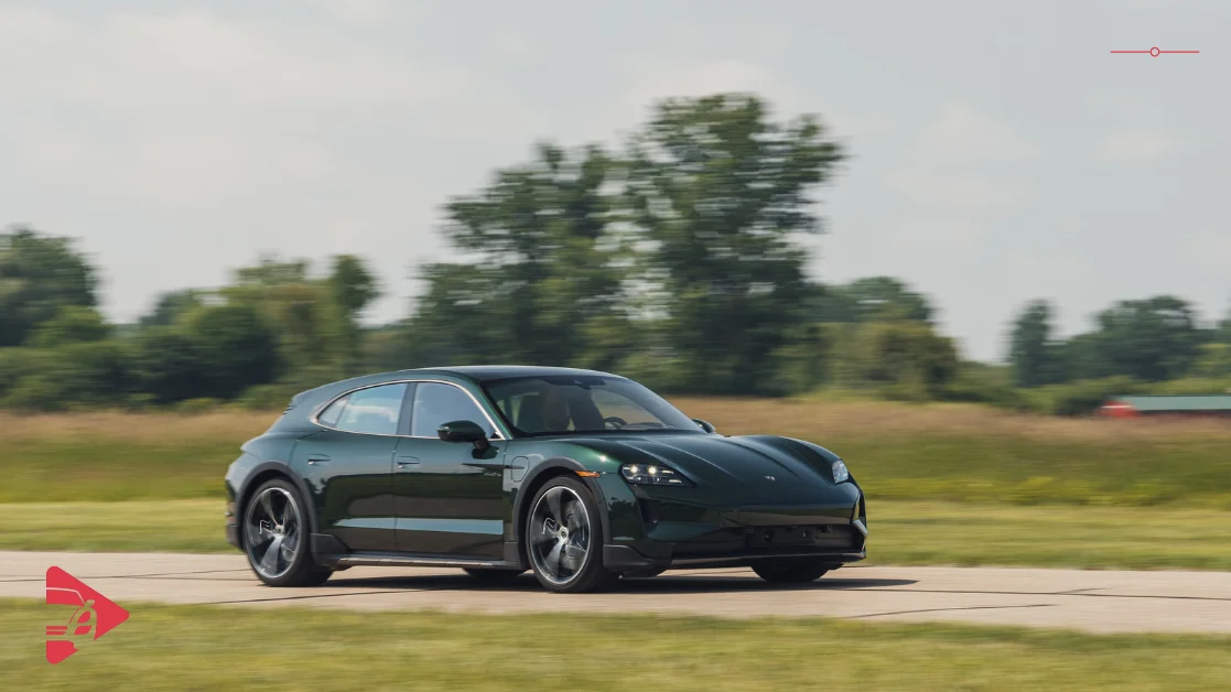 بورش تايكان Turbo Cross Turismo 2026