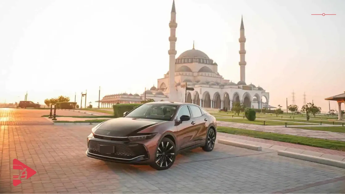 تويوتا كراون هايبرد