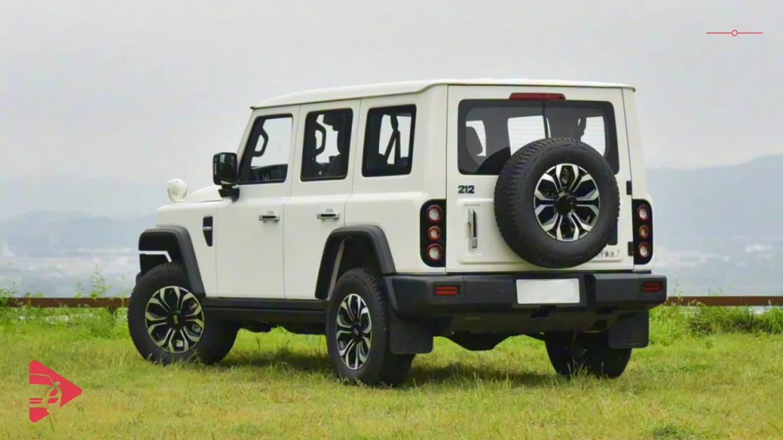 التصميم الخارجي في سيارة 212 T01 2026