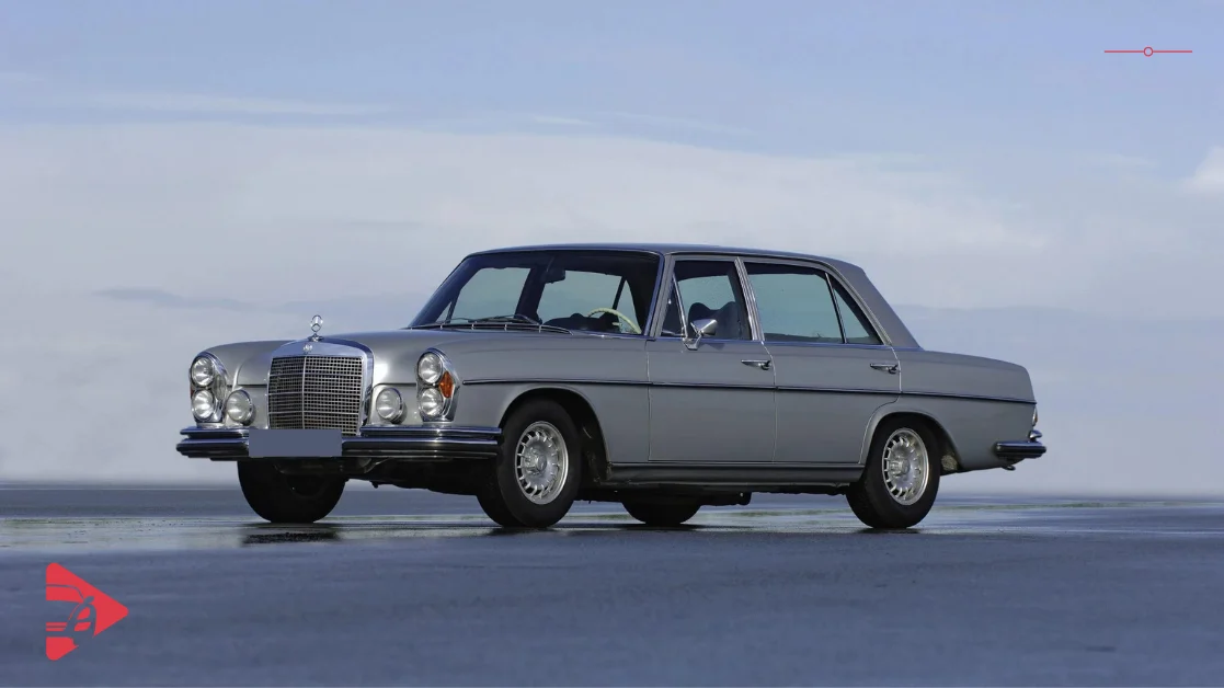مرسيدس بنز W108