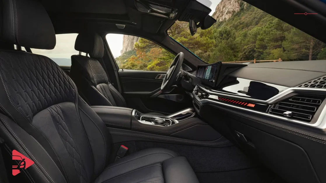 مقصورة BMW X6 2027 الداخلية