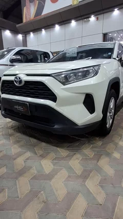 Toyota RAV4 LE 2021