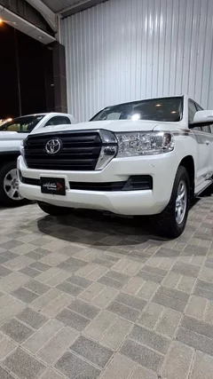Toyota Land Cruiser GX 2020