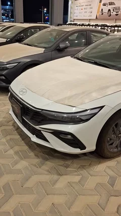 Hyundai Elantra smart 2026