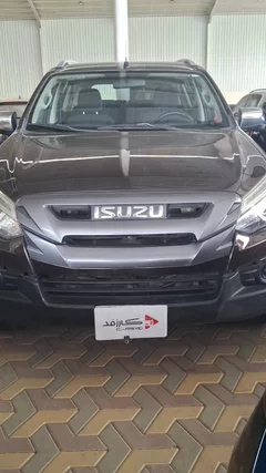 Isuzu MUX Half Full 2018