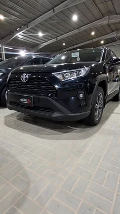 Toyota RAV4 XLE 2025