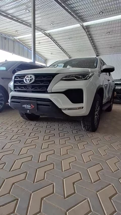 شاهد الفيديو
