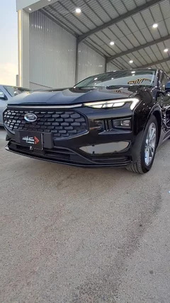 Ford Taurus امبيانتي 2023