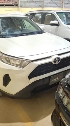 Toyota RAV4 LE 2022