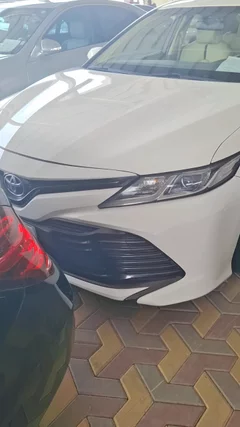 Toyota Camry le std 2020