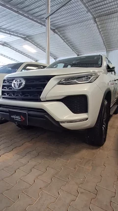 Toyota Fortuner gx 2024