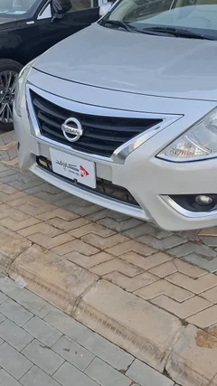 Nissan Sunny SL 2023