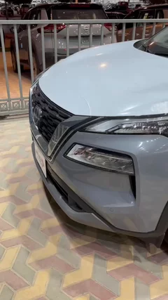 Nissan X-Trail SV plus 2025