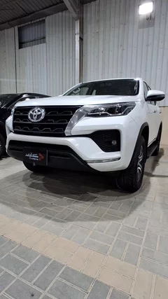 Toyota Fortuner VX 2024