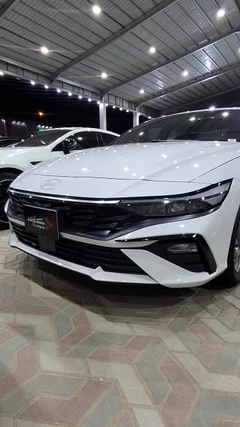 Hyundai Elantra smart 2026